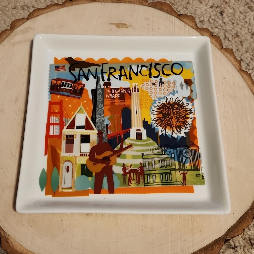 Set of 2 Crate&Barrel Square Plates Seattle San Francisco